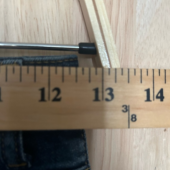 EUC BDG jeans, Sz. Woman's 25 or Girls 14 - Picture 4 of 5